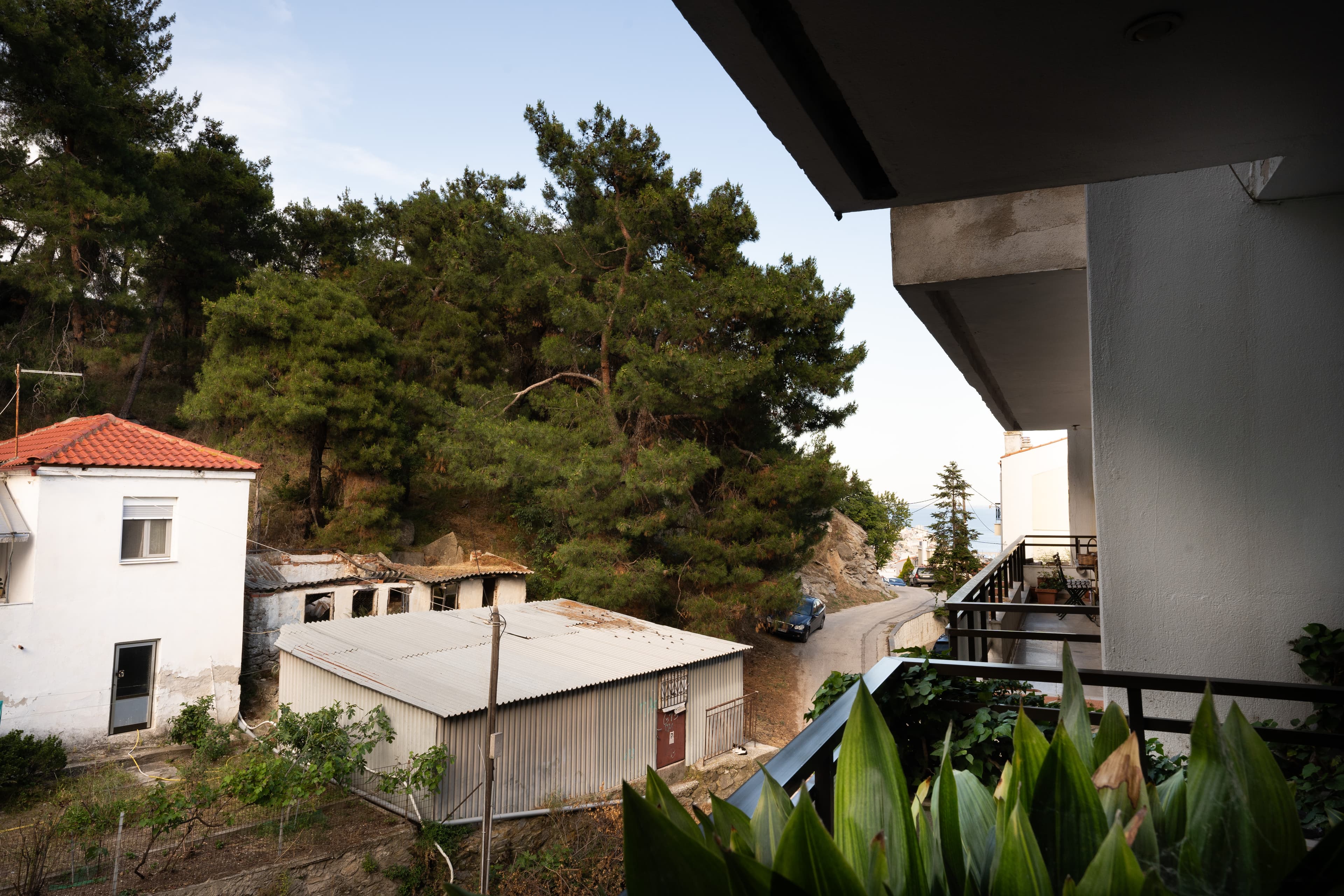 Two entrances & mountain access — 5
