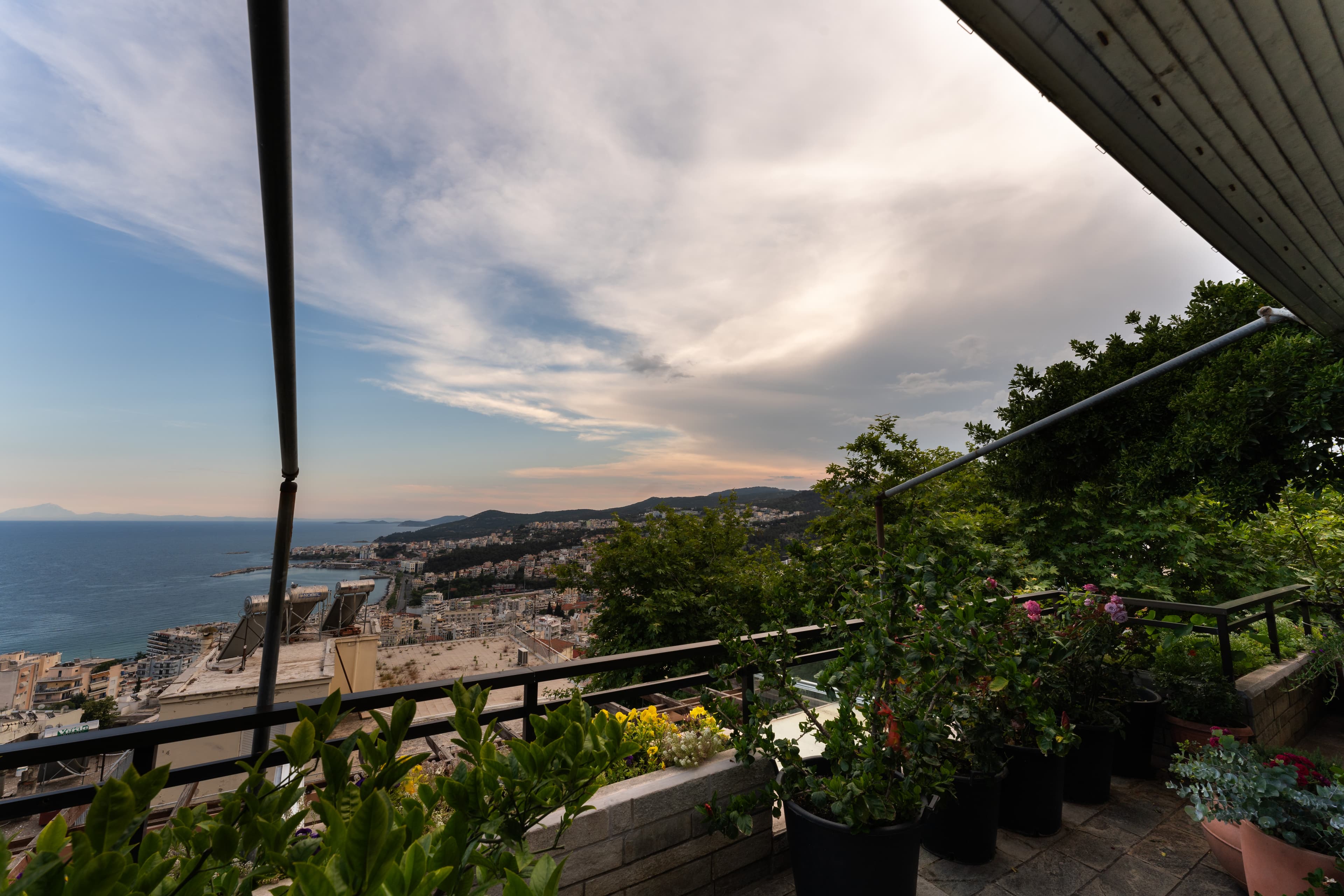 Balconies & views — 5